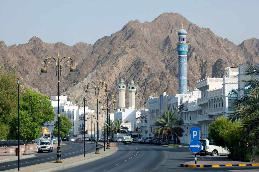 Какие документы нужны для оформления визы в Оман?