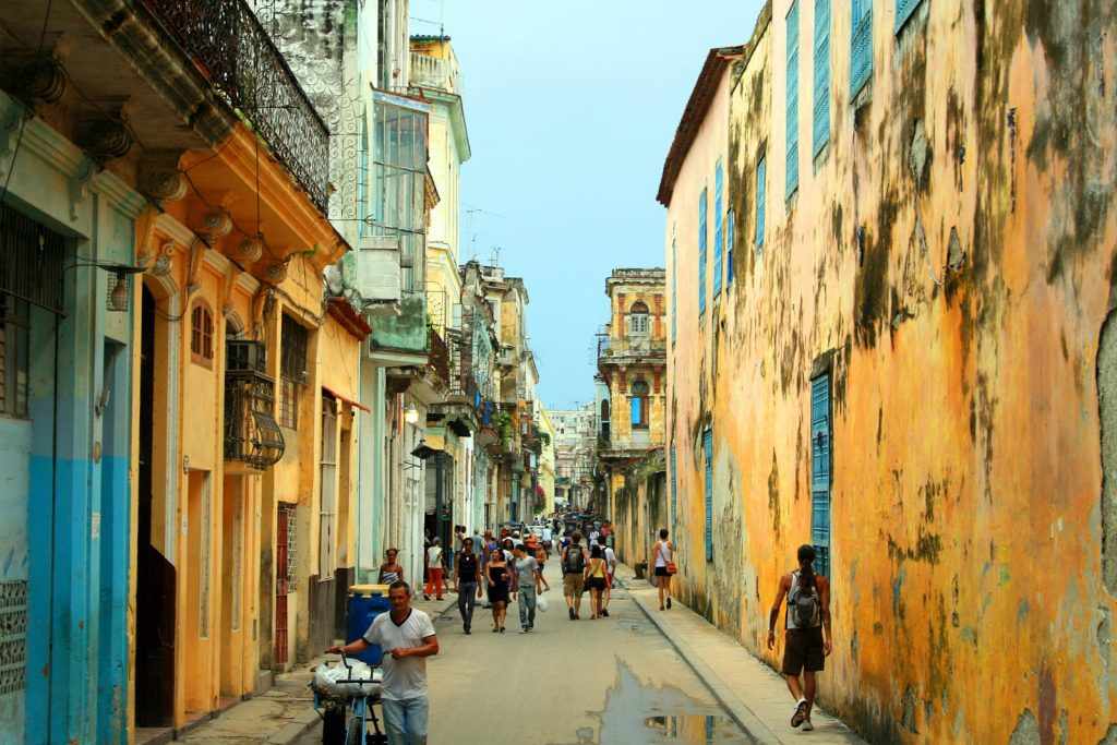 На Кубу можно поехать без визы