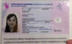 Паспорт гражданина Люксембурга (образец)