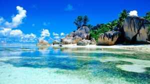 Уникальная природа Сейшельских Островов создает идеальные условия для пляжного отдыха