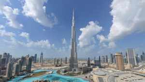 Бурдж–Халифа - самое высокое здание в мире, достопримечательность Дубая