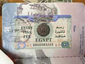 Египетская виза - вклеивается прямо в аэропорту по прилету